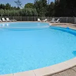 Daire Avec Piscine A 300m De La *