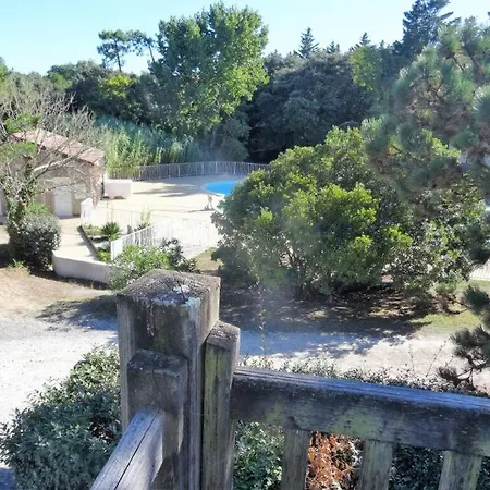 Avec Piscine A 300m De La Daire Les Sables Vignier